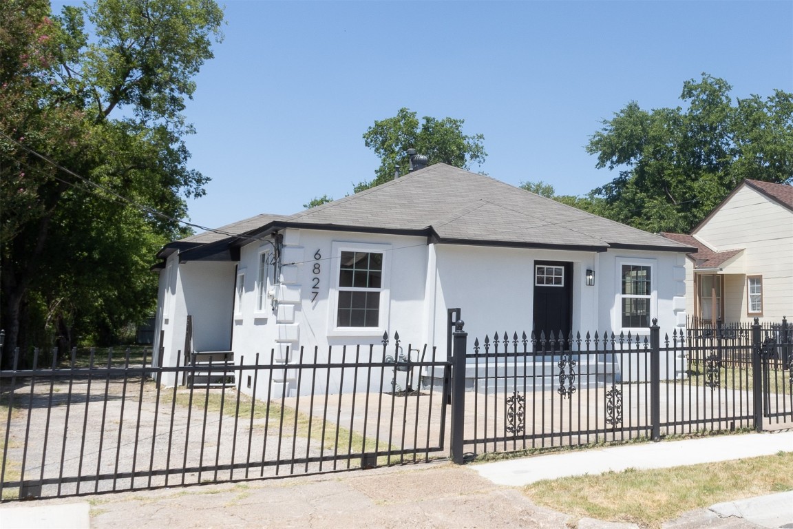 6827 Lovett Avenue Dallas TX 75227