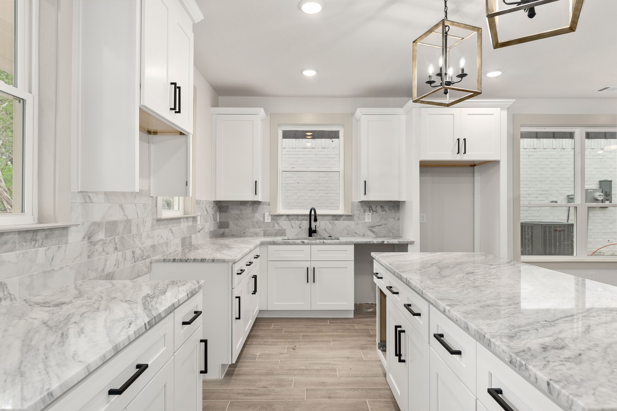 5703 Barkridge Drive Granbury TX 76048