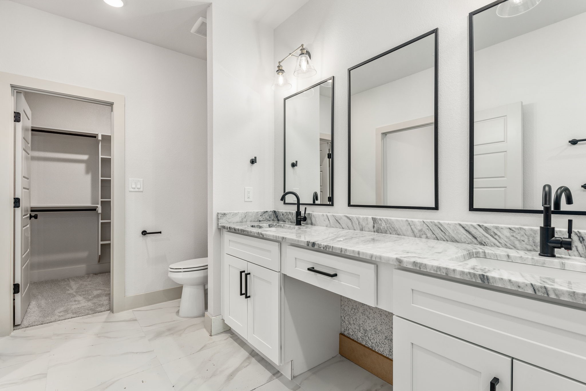 5703 Barkridge Drive Granbury TX 76048
