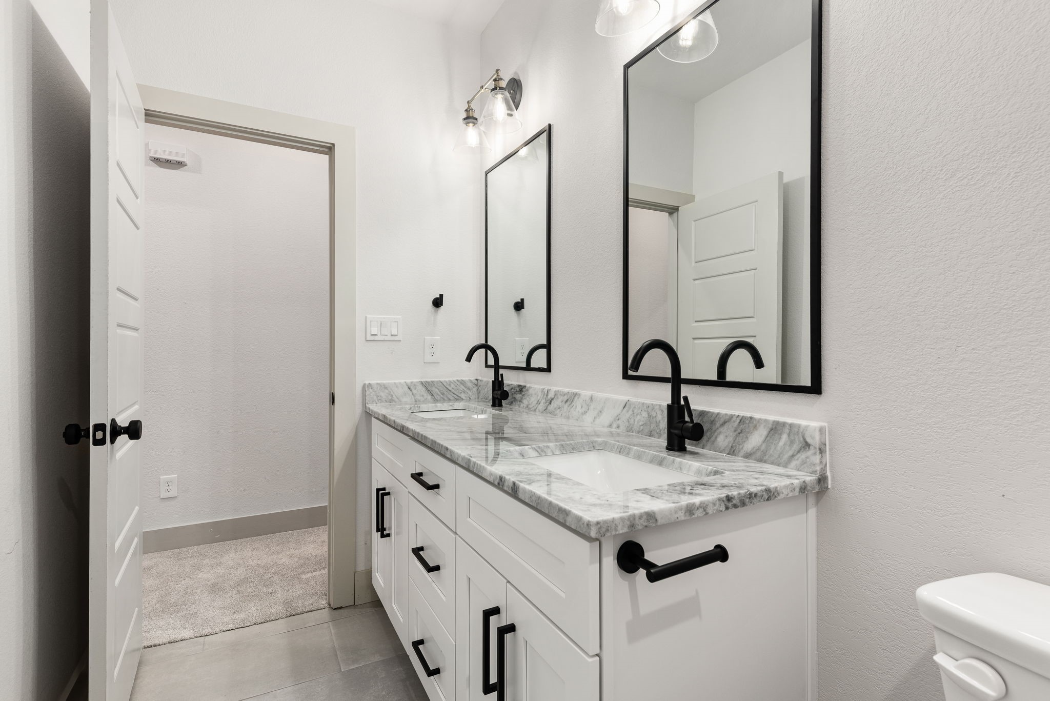 5703 Barkridge Drive Granbury TX 76048
