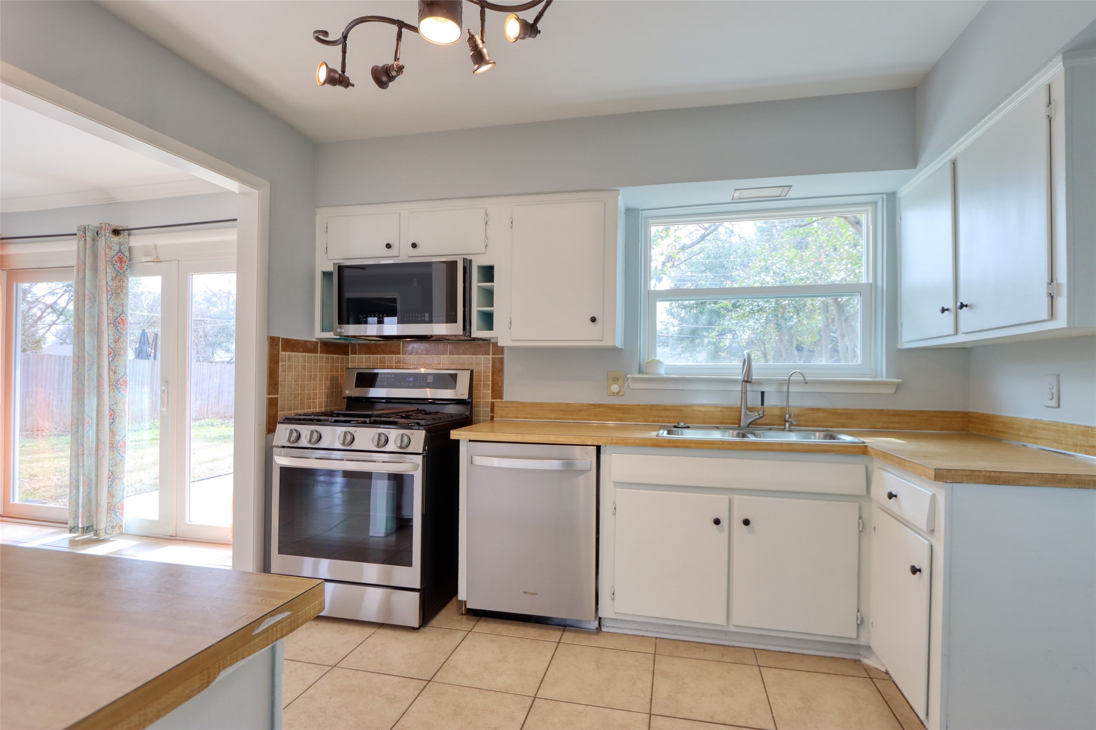 2510 Highwood Drive Dallas TX 75228