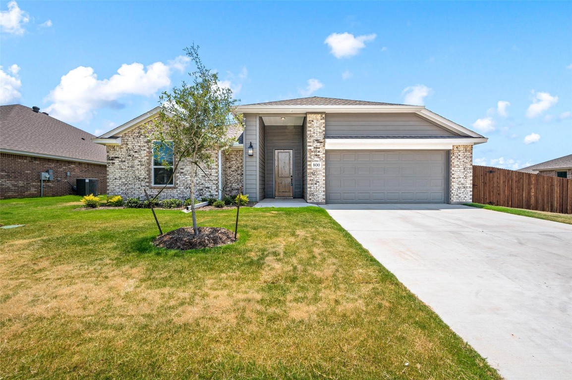 800 Quill Drive Springtown TX 76082