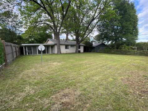 518 W Lovers Lane Arlington TX 76010