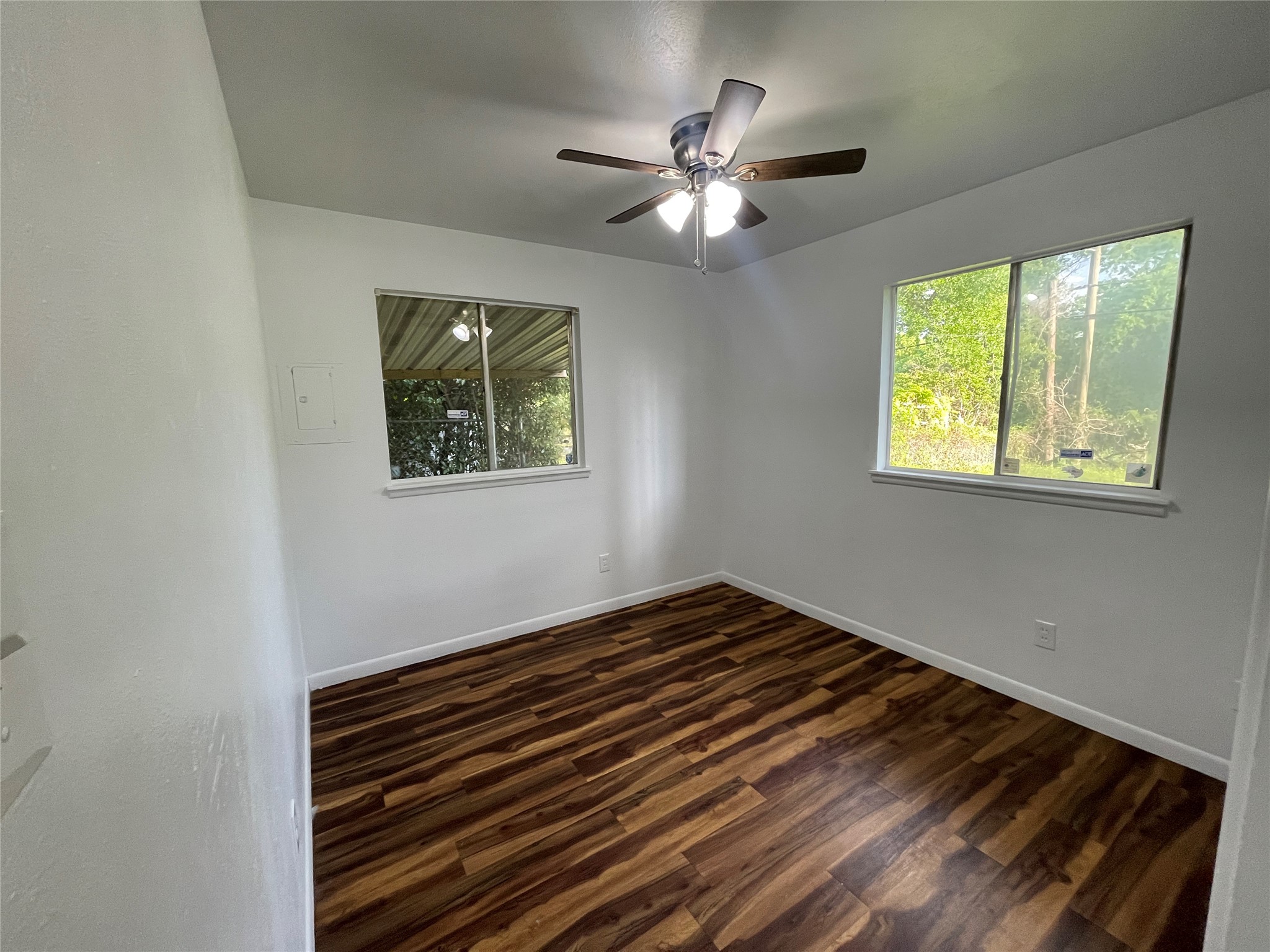 518 W Lovers Lane Arlington TX 76010