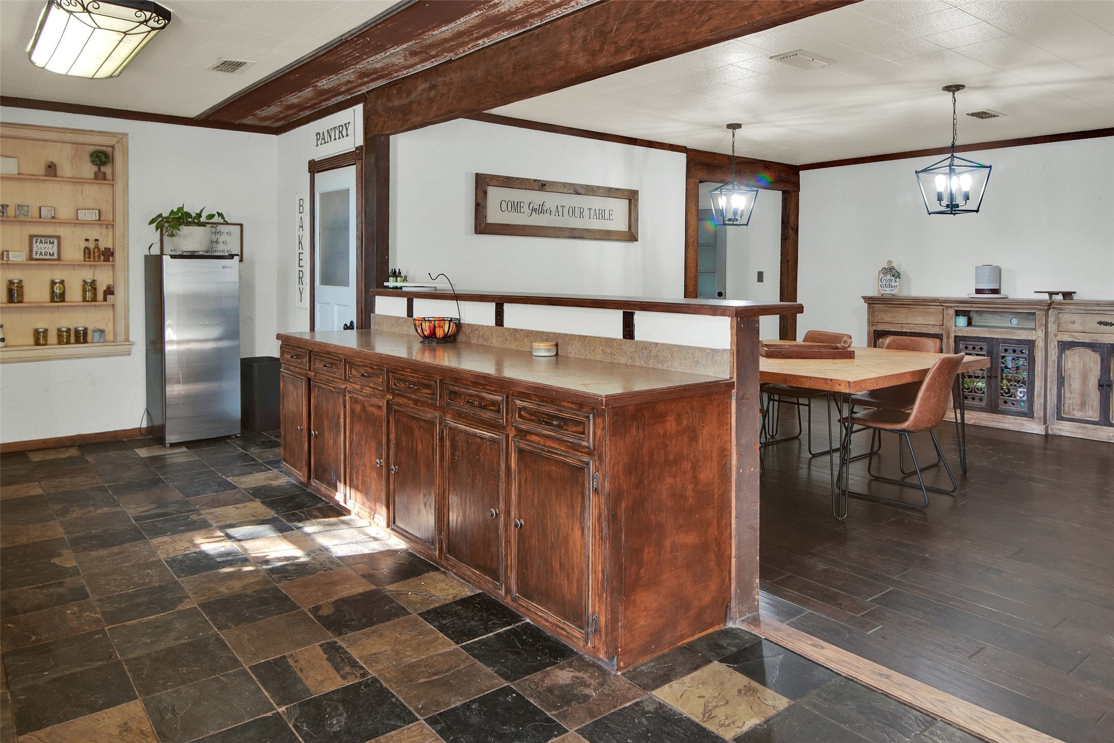 1106 Andy Thomas Road Whitewright TX 75491