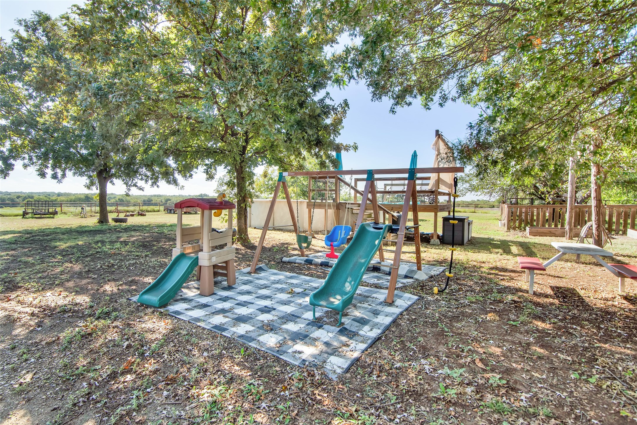 1106 Andy Thomas Road Whitewright TX 75491