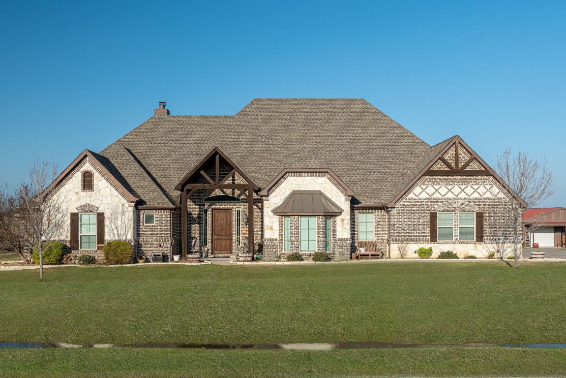 11211 Lakecrest Drive Sanger TX 76266