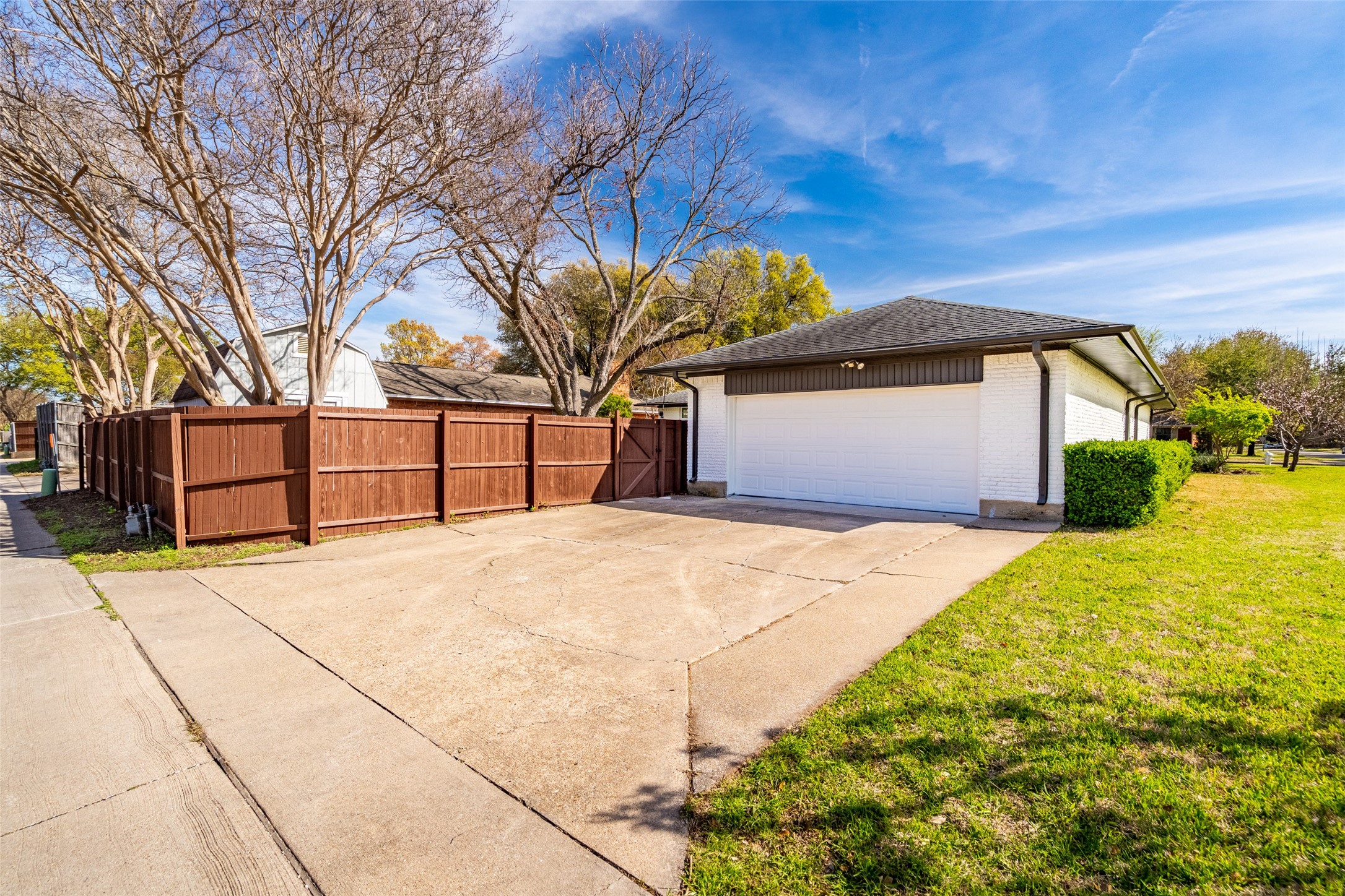 921 Bromwich Street Garland TX 75040