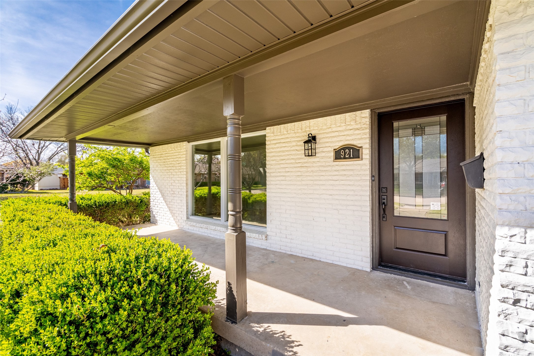 921 Bromwich Street Garland TX 75040