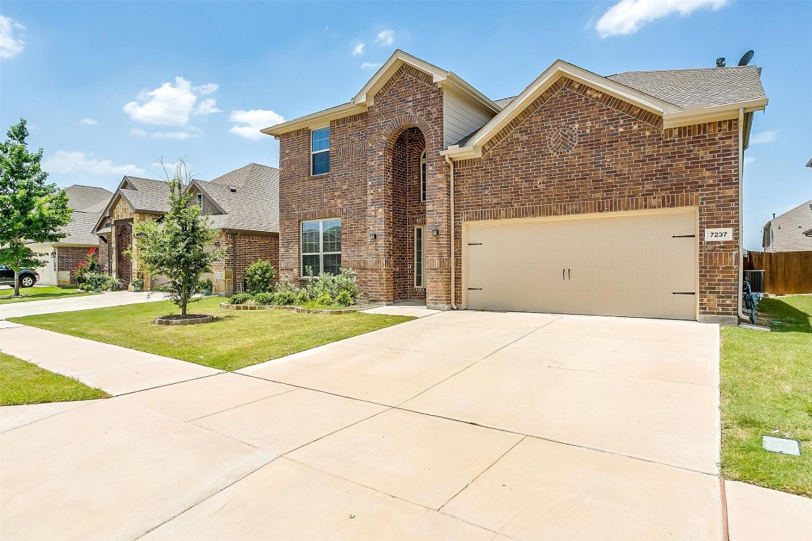 7237 Laguna Del Campo Trail Fort Worth TX 76131