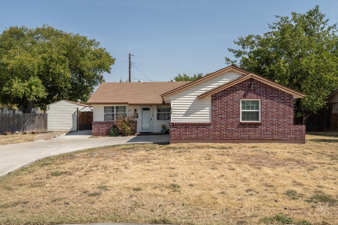 4025 Yellowstone Street Irving TX 75062