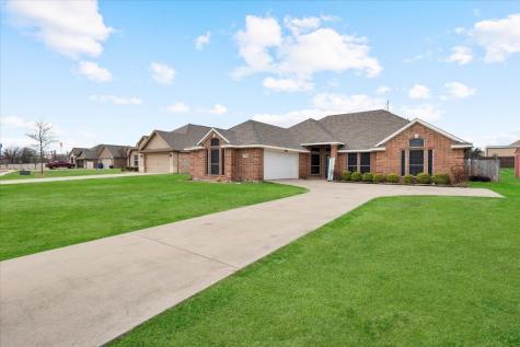 1506 Golden Spike Drive Ennis TX 75119