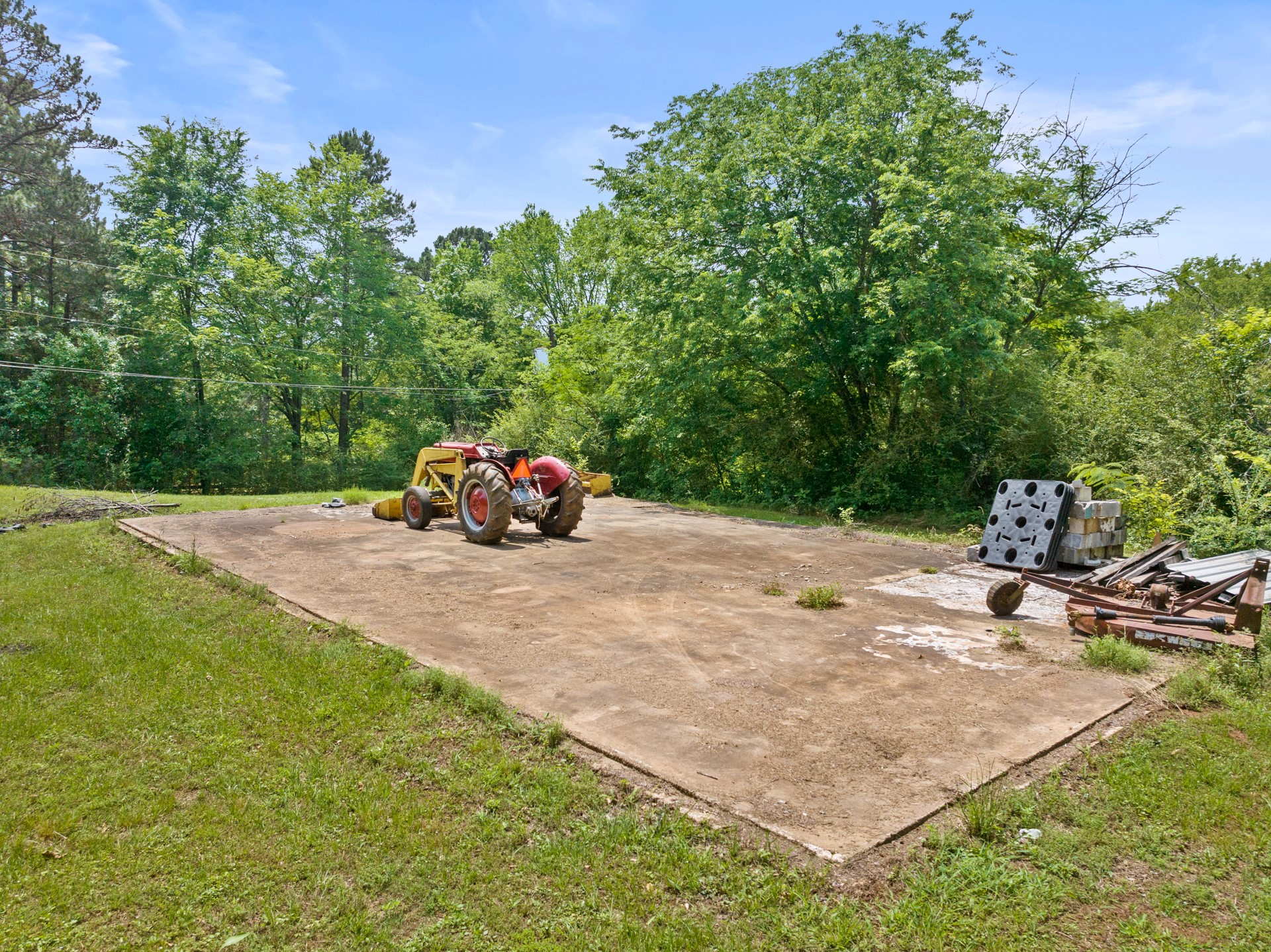 604 Kasling Street Hughes Springs TX 75656