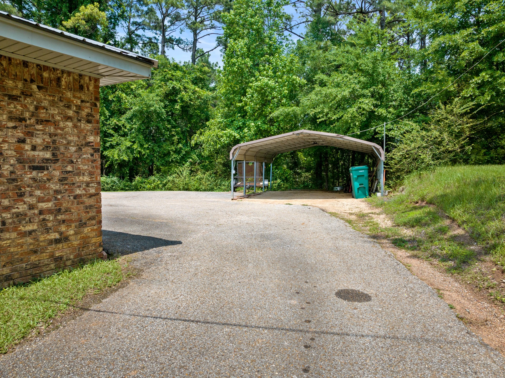 604 Kasling Street Hughes Springs TX 75656