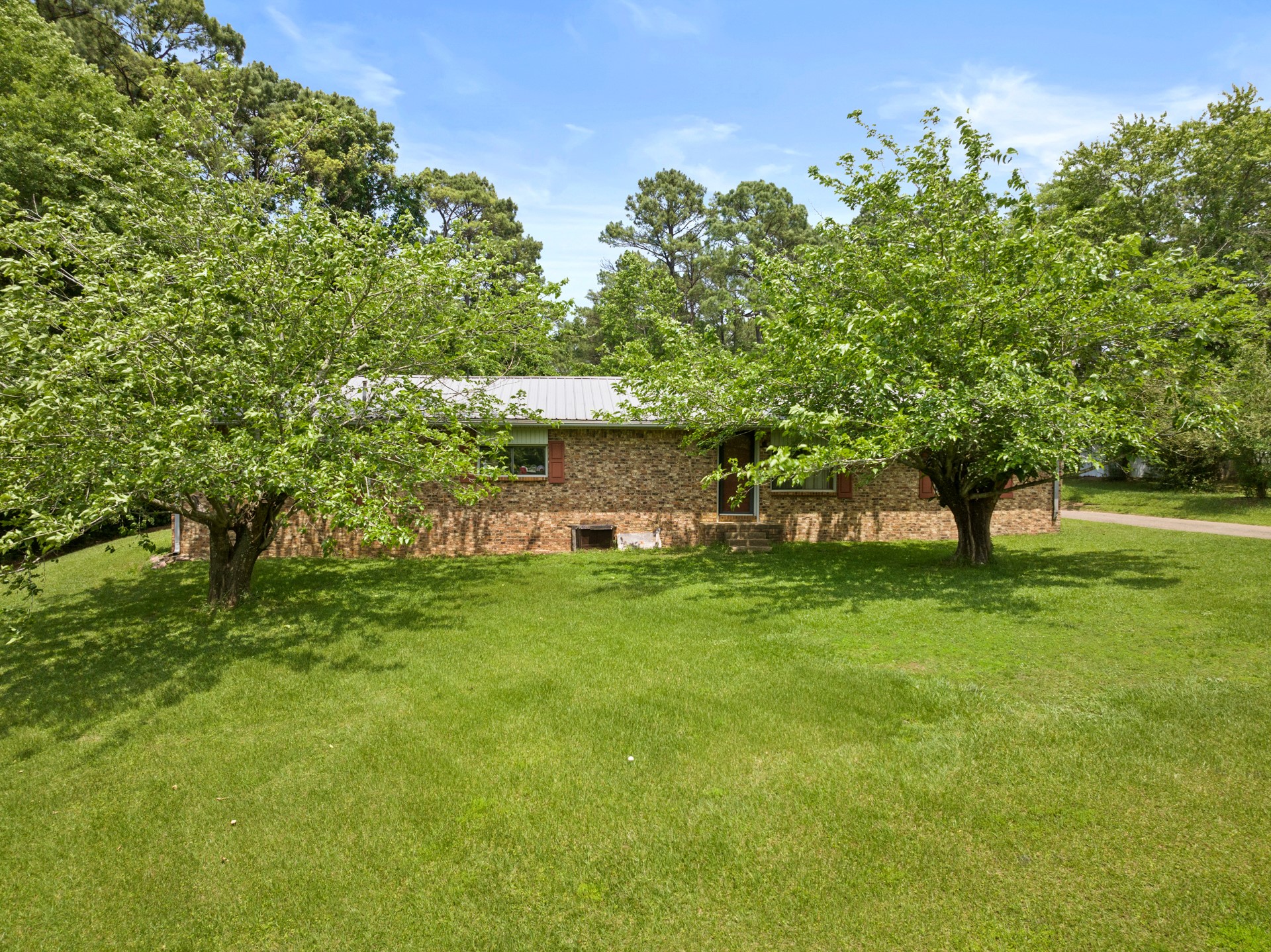604 Kasling Street Hughes Springs TX 75656