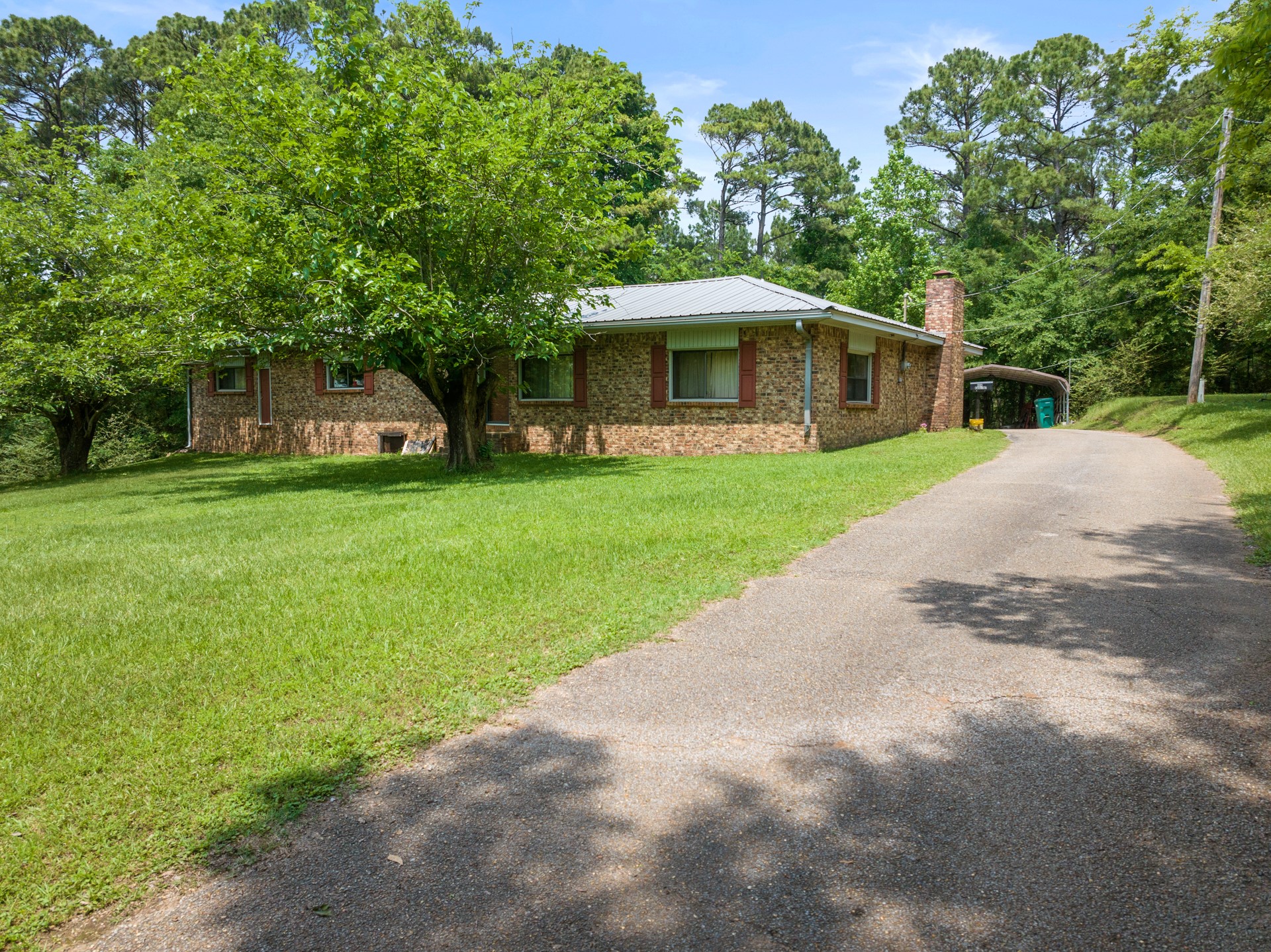 604 Kasling Street Hughes Springs TX 75656