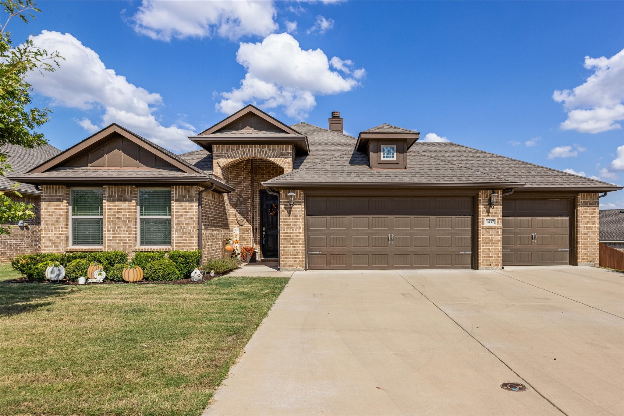 1437 Town Creek Circle Weatherford TX 76086