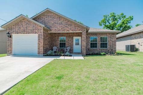 1417 Hemphill Street Greenville TX 75401