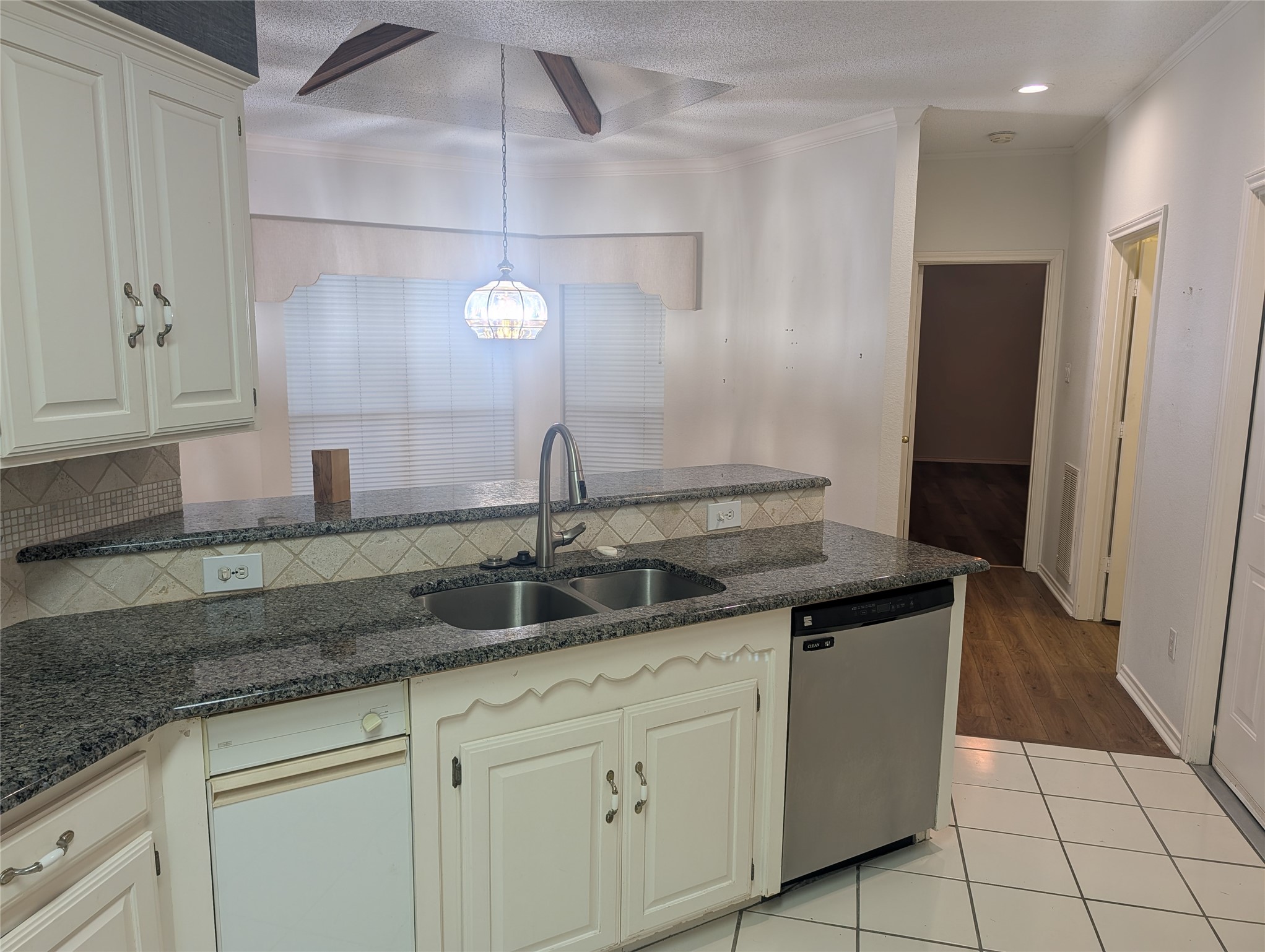 17909 Country Club Drive Kemp TX 75143