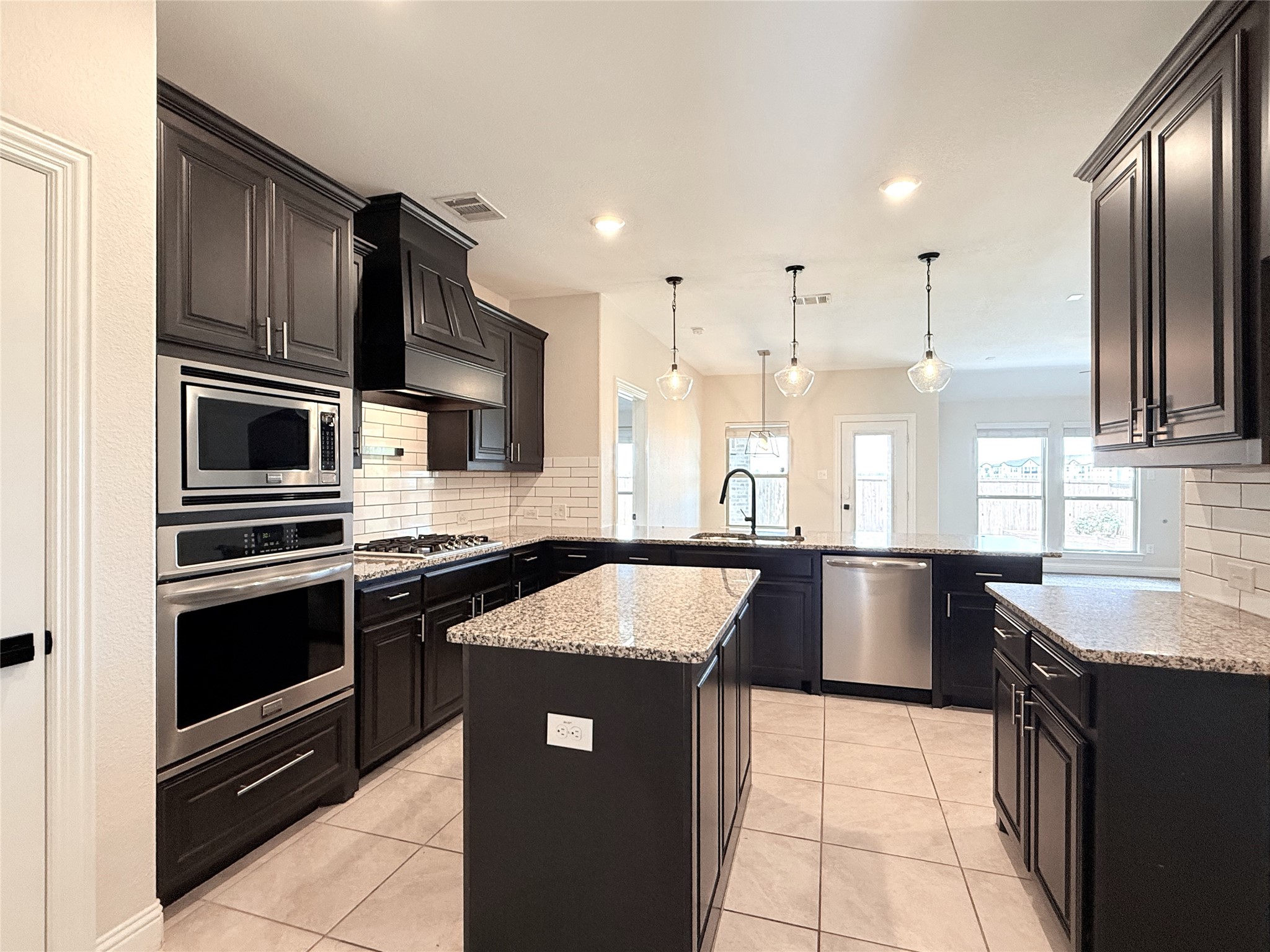 932 Slate Lane Celina TX 75009
