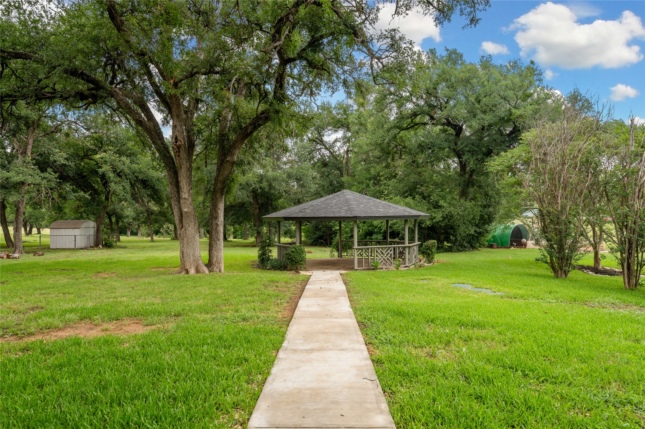 499 County Road 1812 Clifton TX 76634