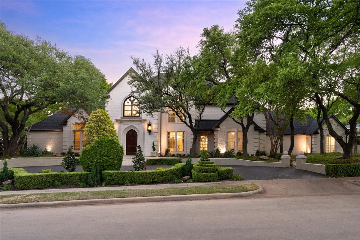 5708 Broken Wood Court Plano TX 75093