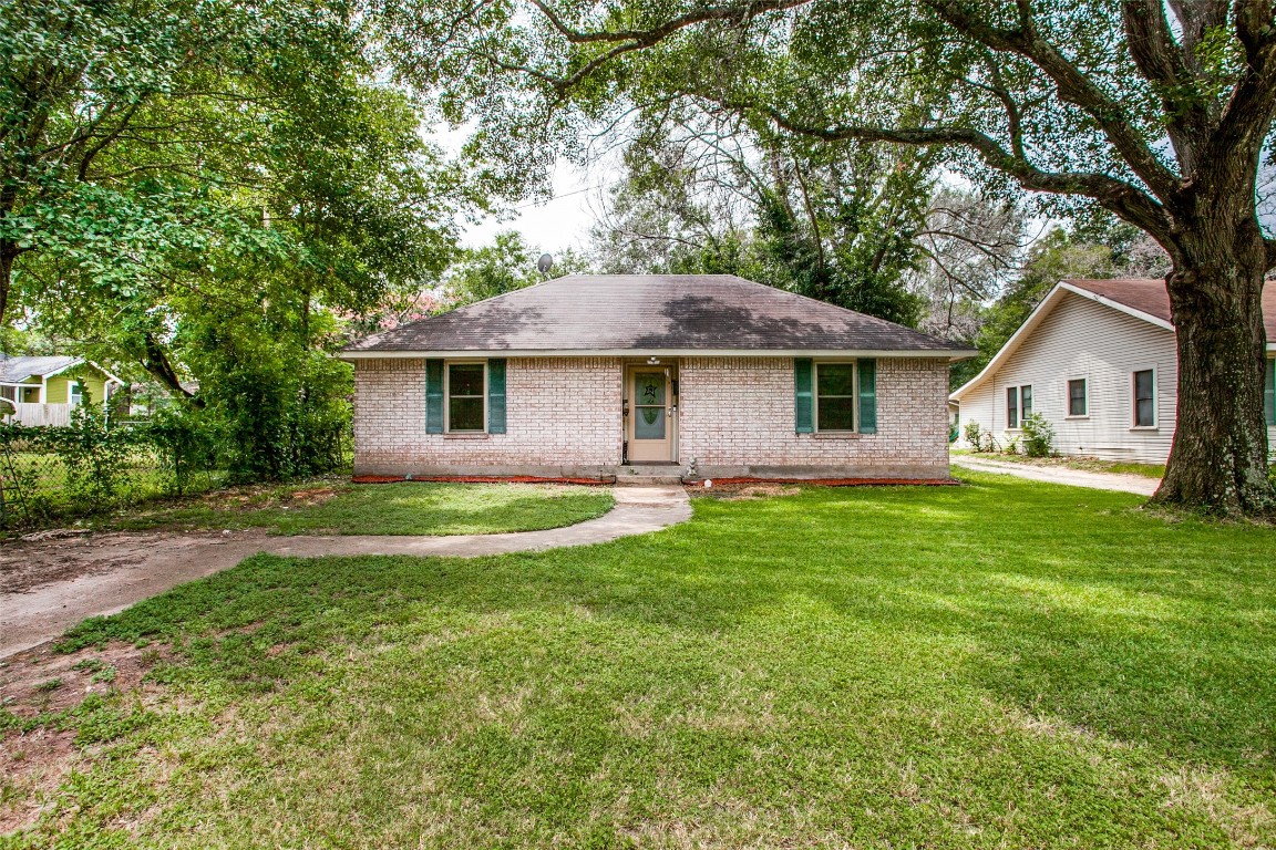810 N 23rd Street Corsicana TX 75110