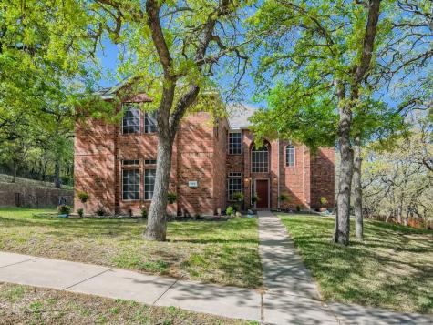 804 Hummingbird Trail Crowley TX 76036