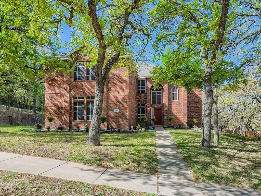804 Hummingbird Trail Crowley TX 76036