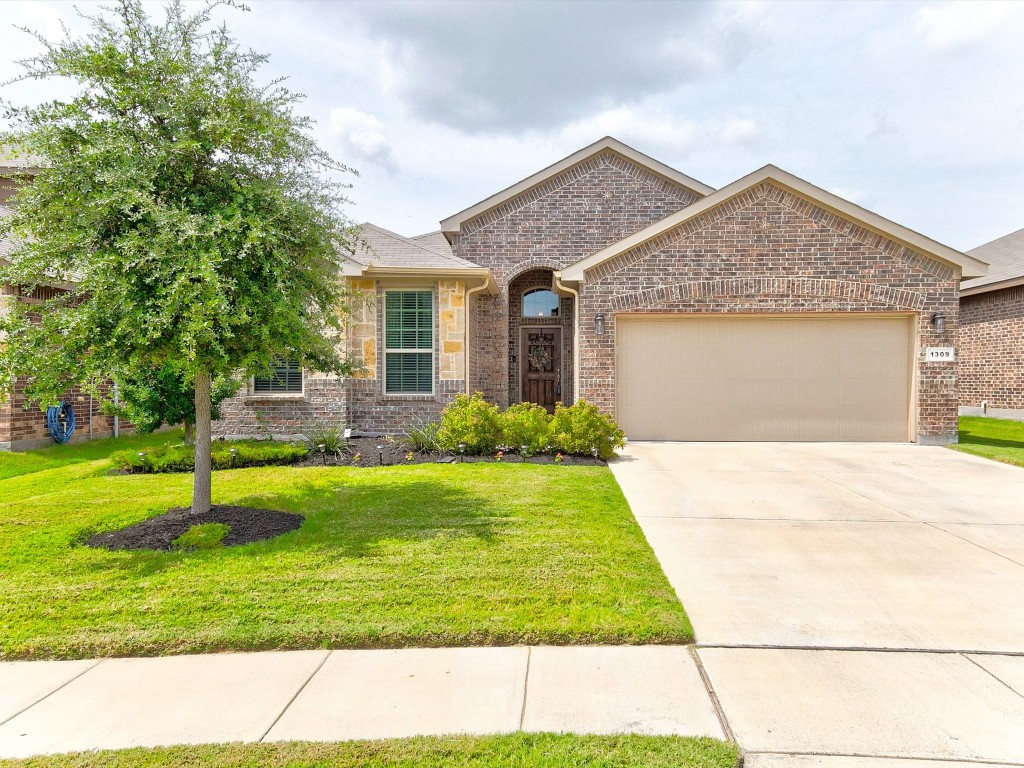 1309 Glen Court Weatherford TX 76087