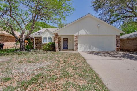 3828 Blue Grass Lane Fort Worth TX 76133