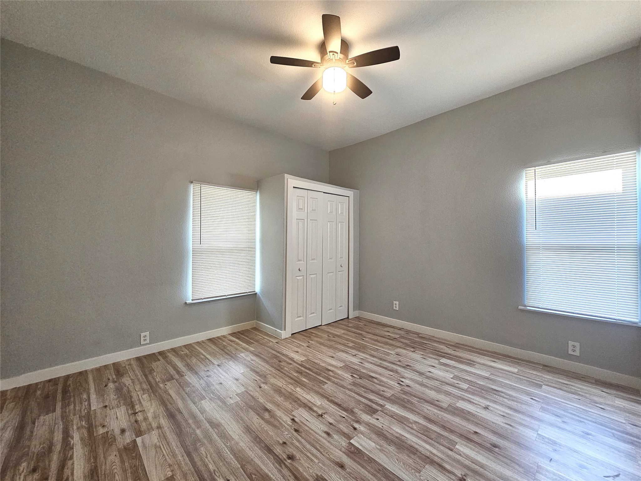327 E Hull Street Denison TX 75021
