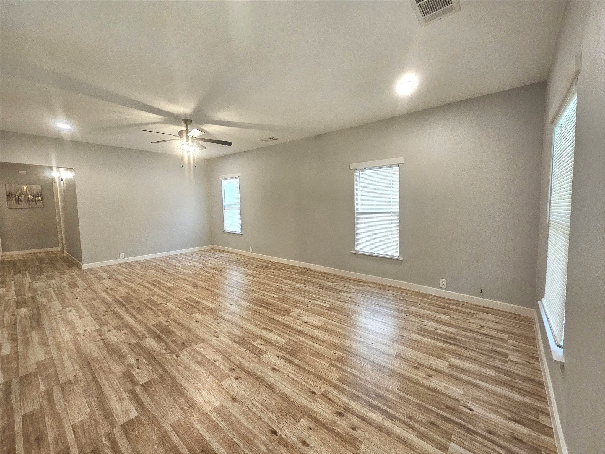327 E Hull Street Denison TX 75021