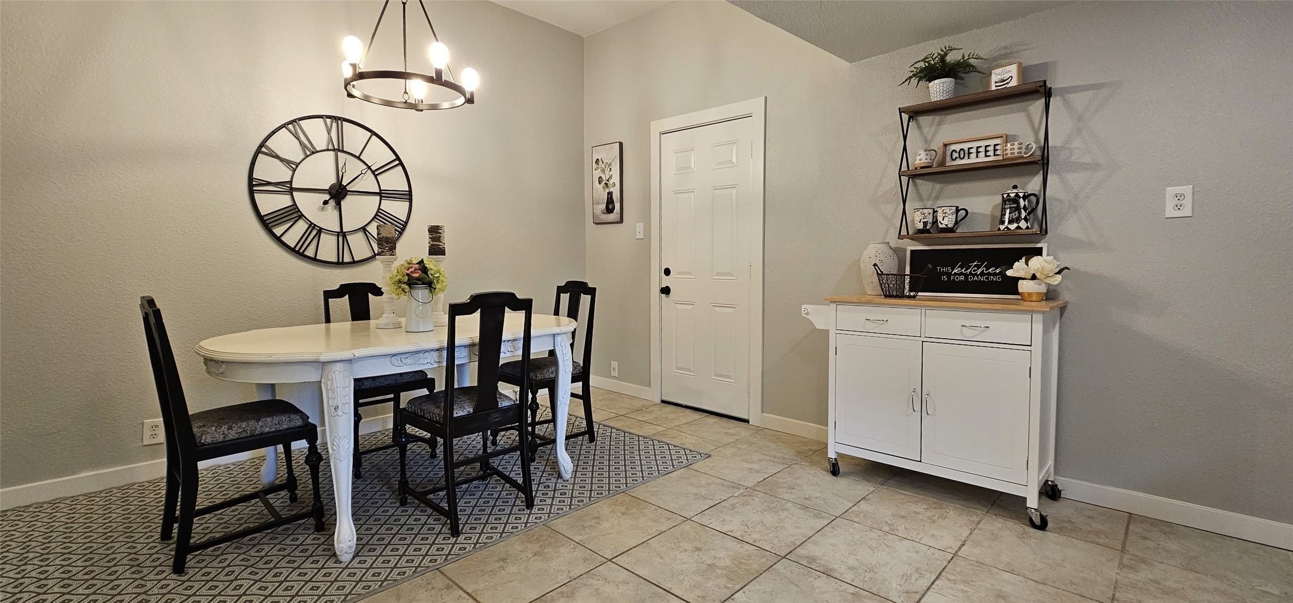 327 E Hull Street Denison TX 75021