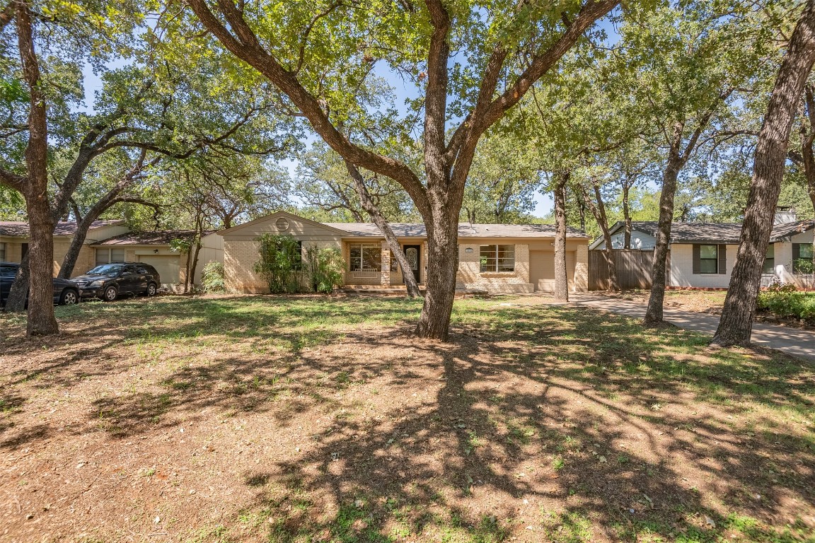 1414 S Oak Street Arlington TX 76010
