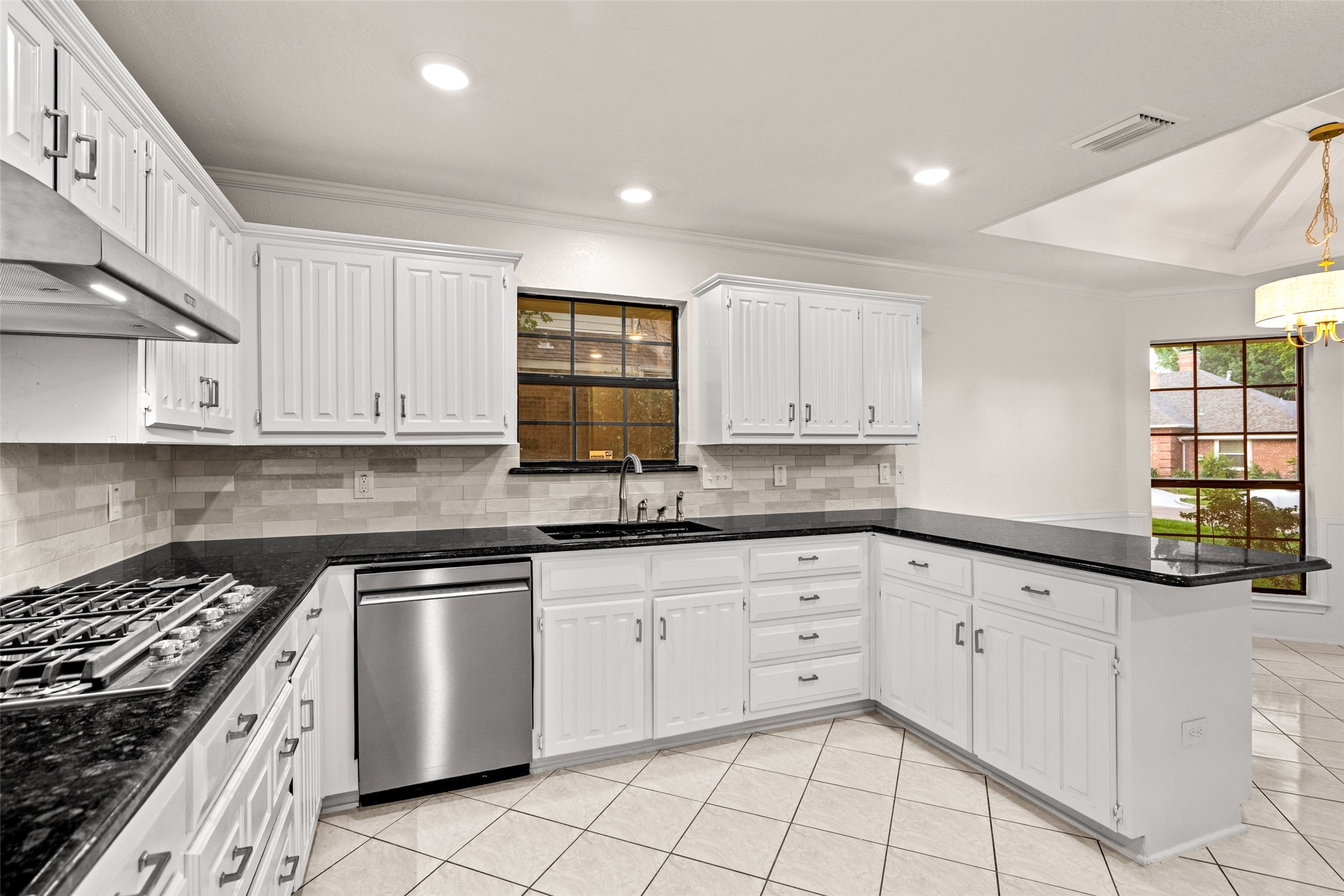 2117 Rolling Oak Lane Garland TX 75044