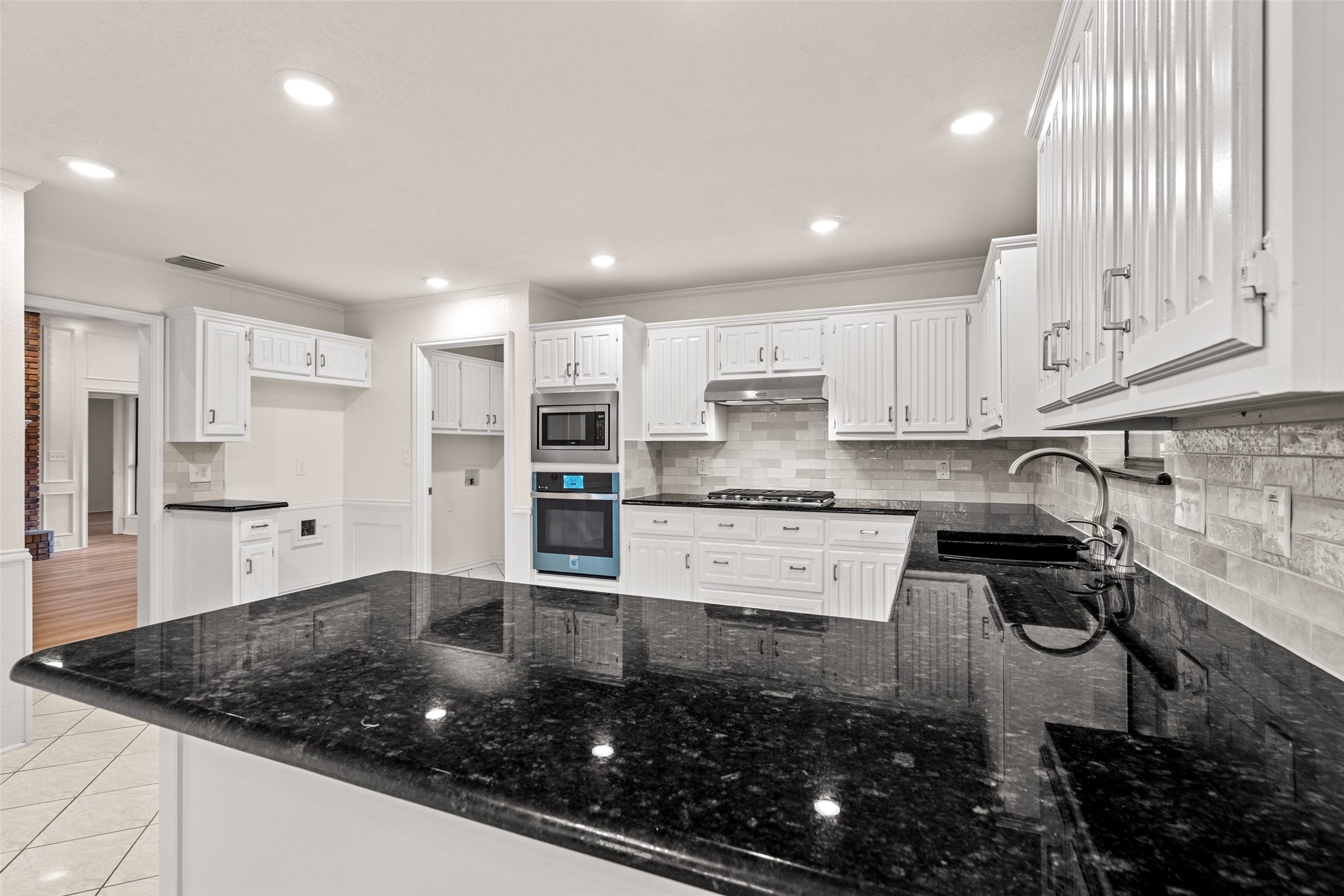 2117 Rolling Oak Lane Garland TX 75044