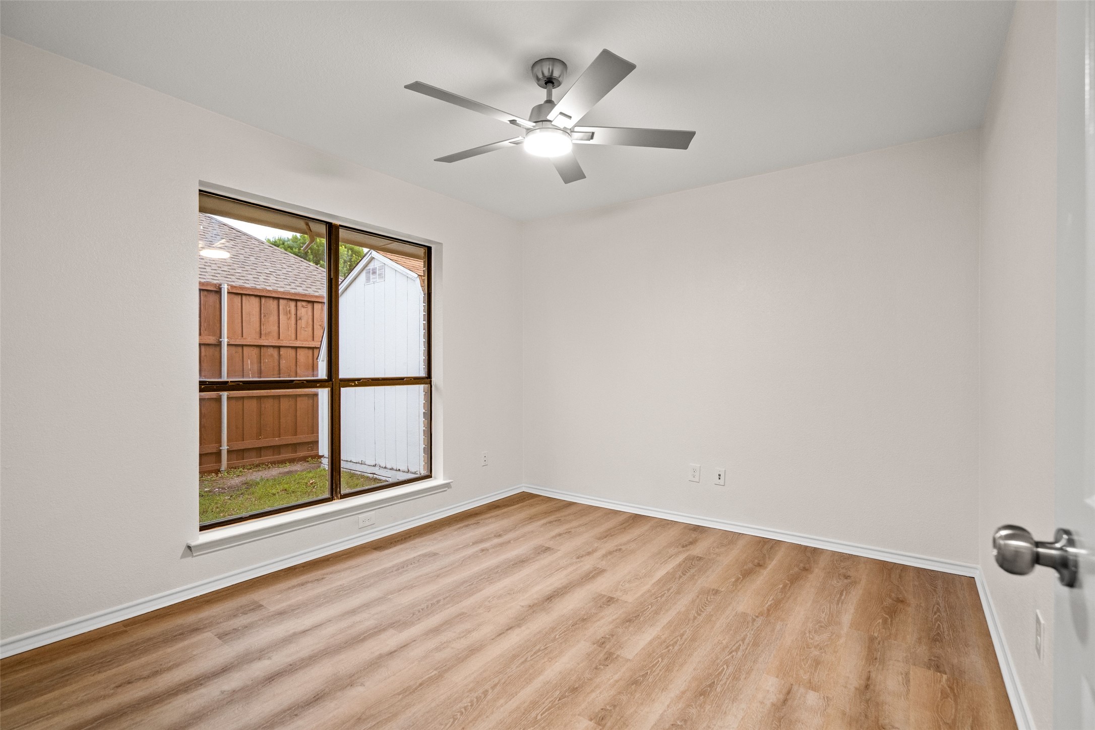 2117 Rolling Oak Lane Garland TX 75044