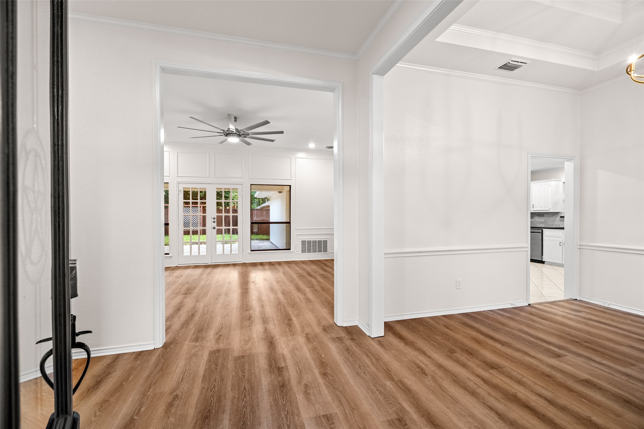 2117 Rolling Oak Lane Garland TX 75044