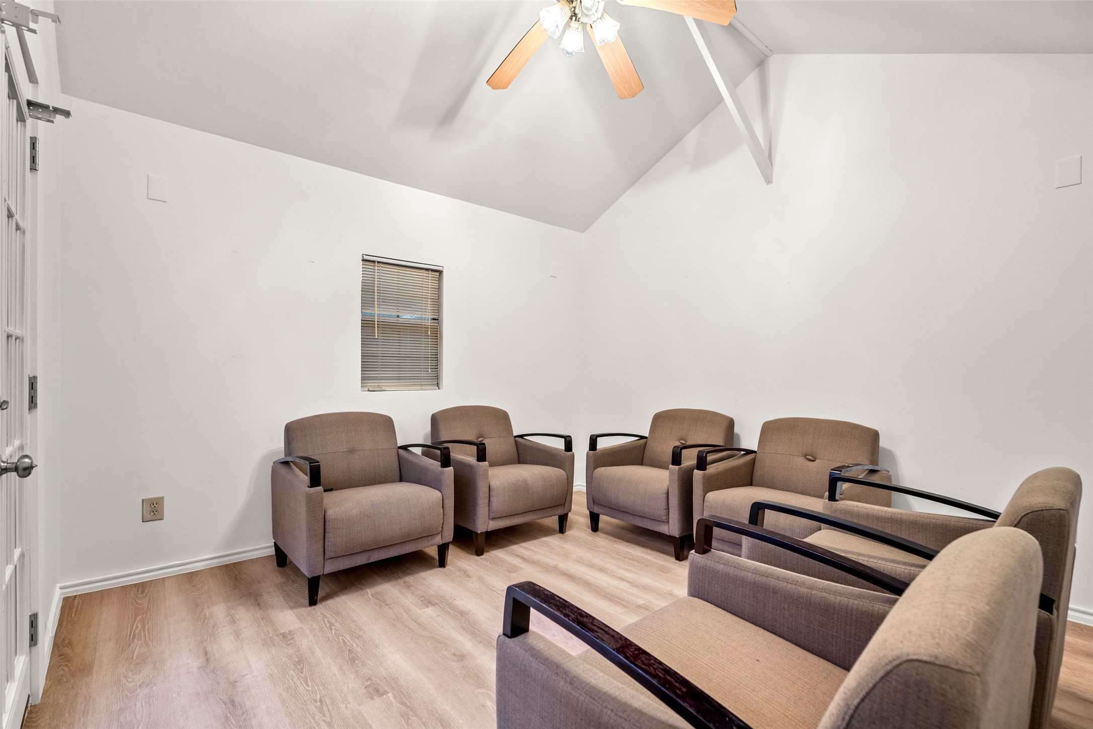 2117 Rolling Oak Lane Garland TX 75044