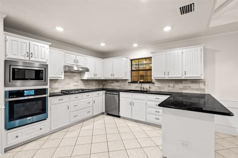 2117 Rolling Oak Lane Garland TX 75044
