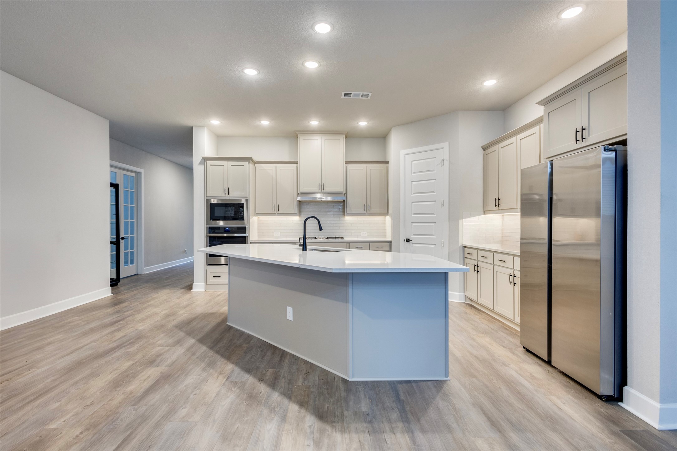 1812 Leo Drive Van Alstyne TX 75495