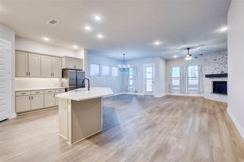 1812 Leo Drive Van Alstyne TX 75495