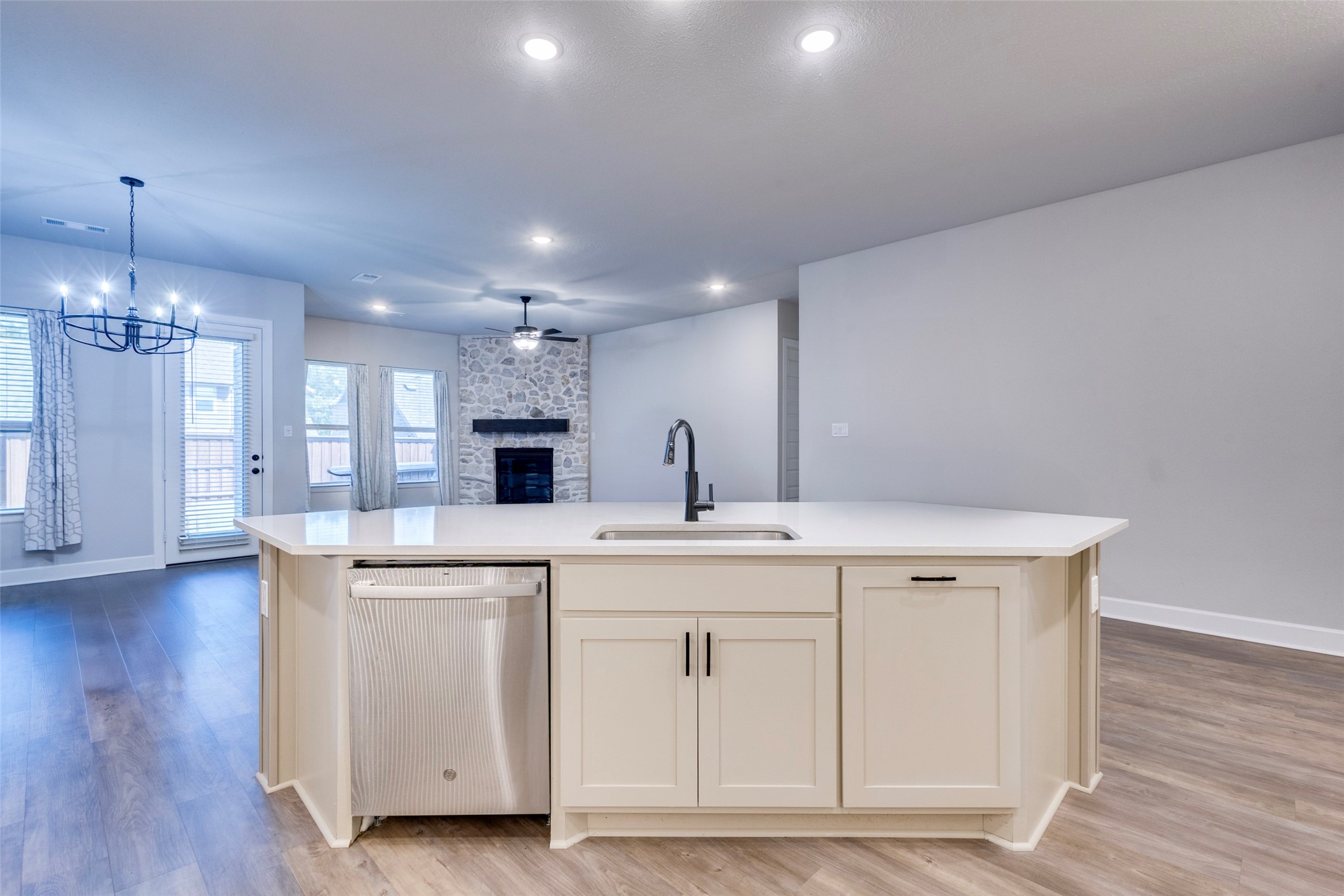 1812 Leo Drive Van Alstyne TX 75495