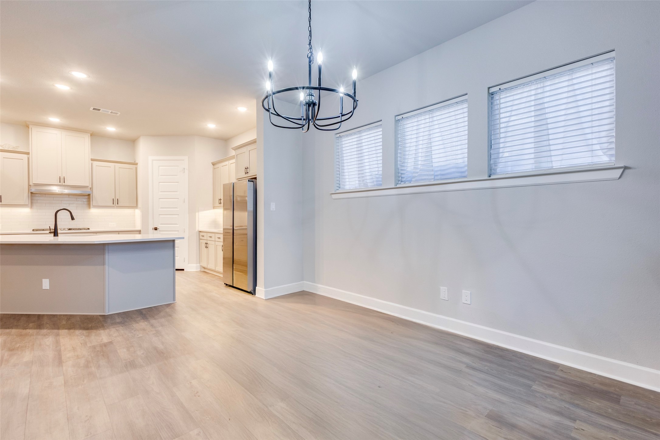 1812 Leo Drive Van Alstyne TX 75495