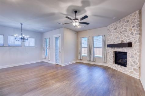 1812 Leo Drive Van Alstyne TX 75495