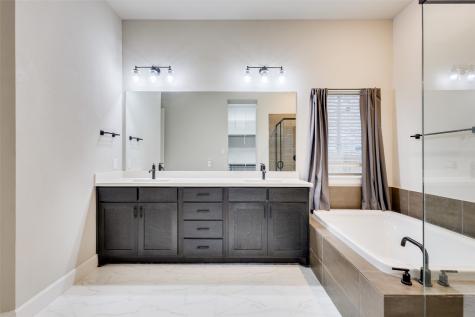 1812 Leo Drive Van Alstyne TX 75495