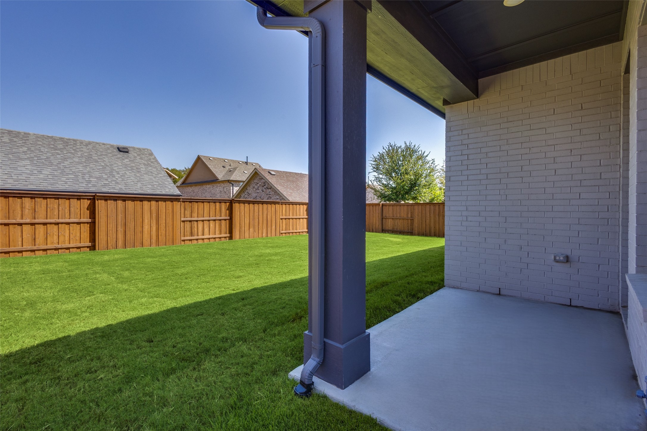 1812 Leo Drive Van Alstyne TX 75495