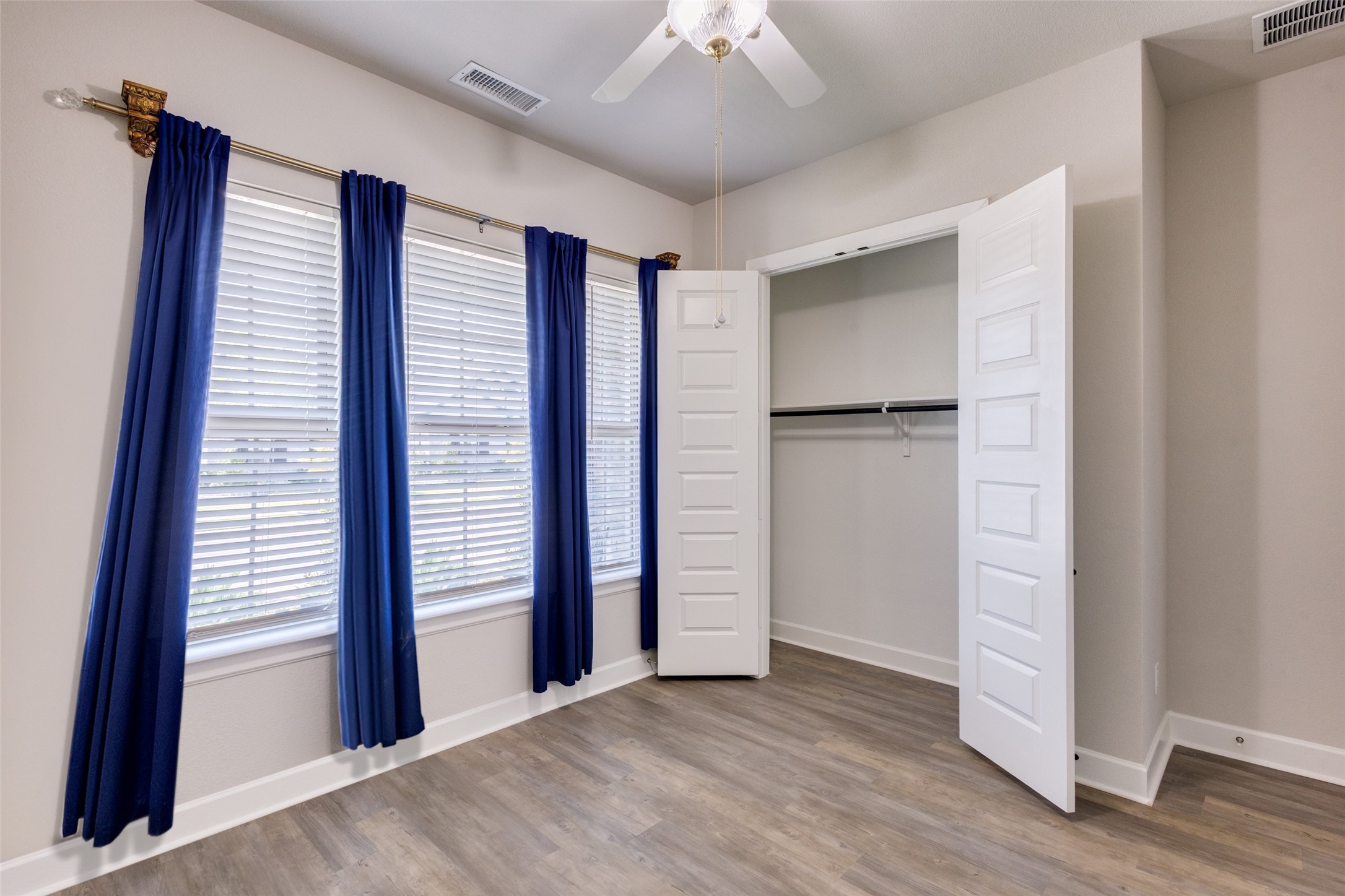 1812 Leo Drive Van Alstyne TX 75495