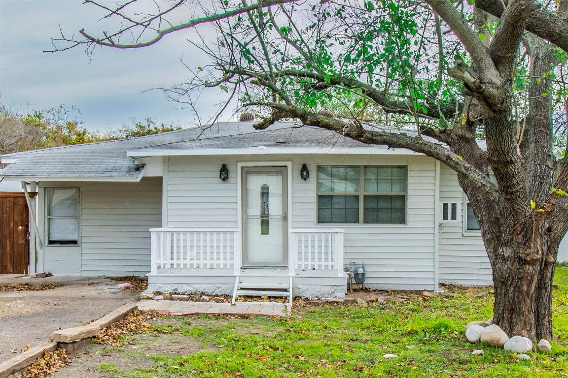 1006 Avenue C Duncanville TX 75137